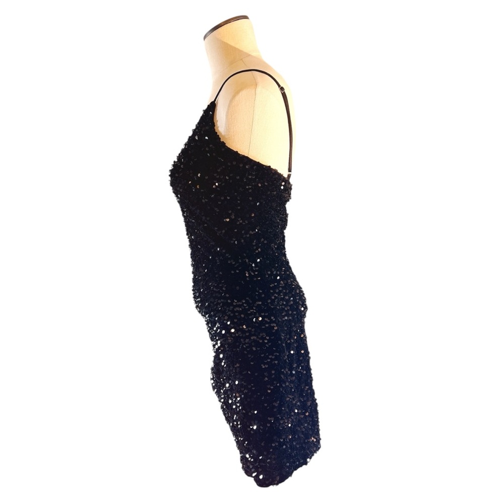Lucy in the Sky Sequin Stretch Velvet One Shoulder Dress in Black Size M… - Picture 5 of 9